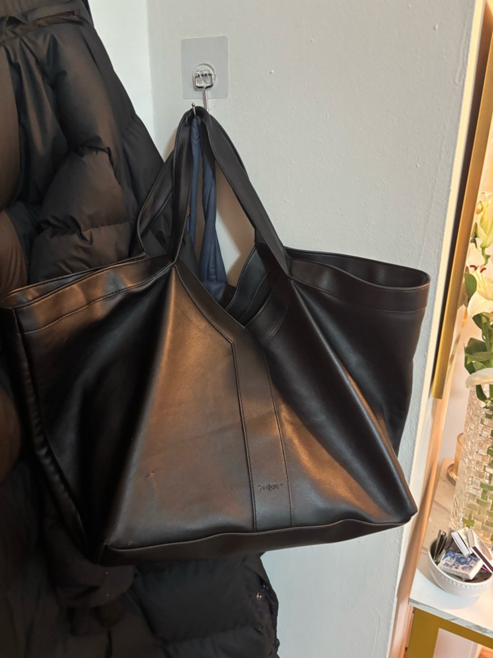 Black Leather Tote Bag - Unbranded Spacious Carryall - Y$L